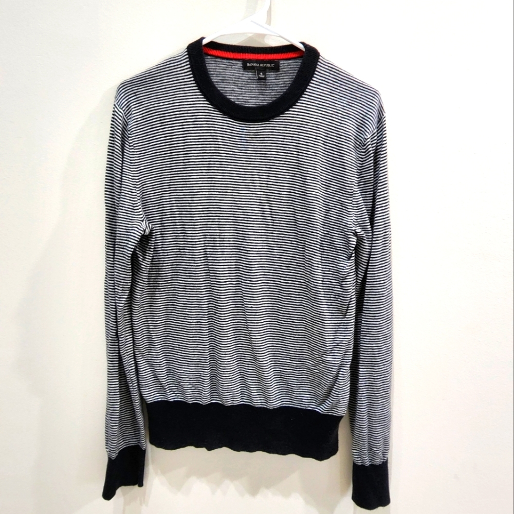 Banana Republic black and white striped crew neck sweater
